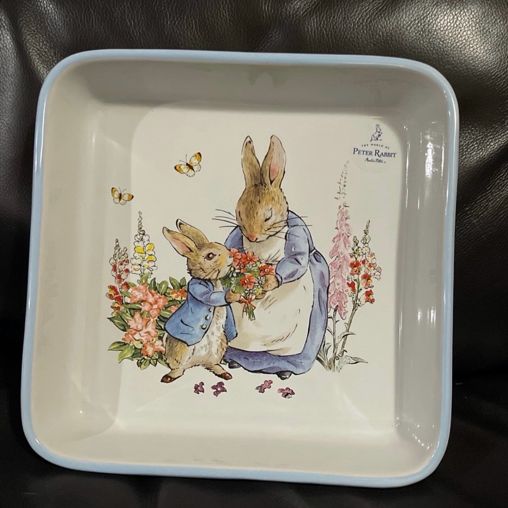 Easter Peter Rabbit Ramekins, 4 - Easter Peter Rabbit Peter and Mom Ramekins - Picture 9 of 9
